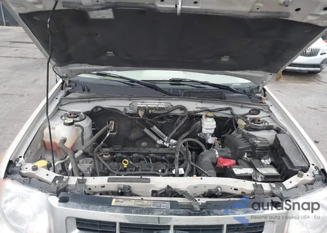 2011 Ford Escape Limited z USA, uszkodzony, nr VIN 1FMCU0E78BKB70259